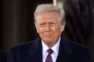 Čekáme na tebe, Donalde. Téhle zemi by se měl Trum...